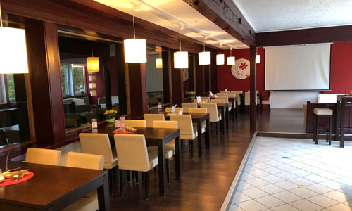 Blick in die Cafe Lounge des Topfit-Club's